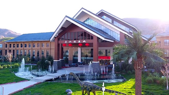 PA视讯官网首页天山投资情真意切帮乡邻